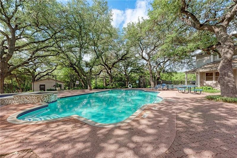 Furnished Finder property 402754_1 photo 11