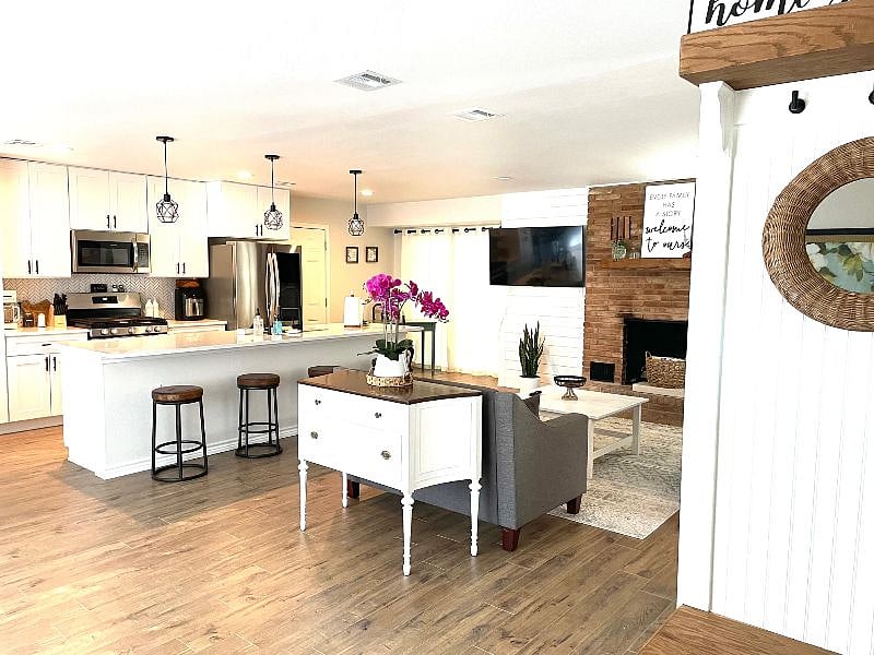Furnished Finder property 402813_1 photo 4