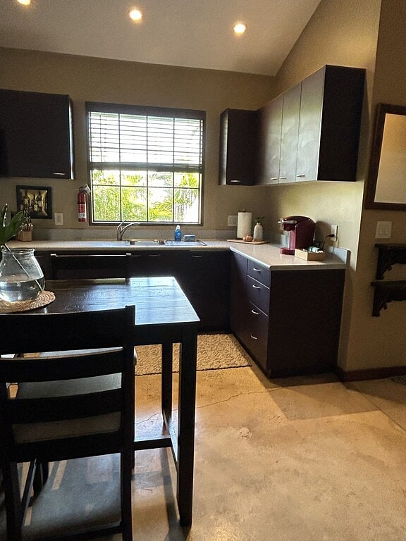 Furnished Finder property 402814_1 photo 3