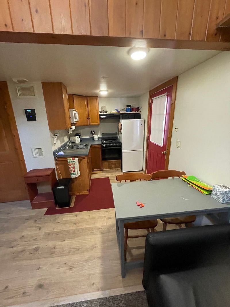 Furnished Finder property 402891_1 photo 6