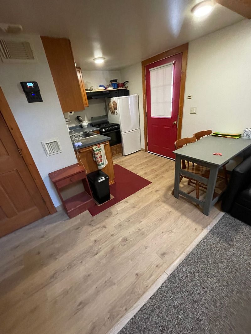 Furnished Finder property 402891_1 photo 7