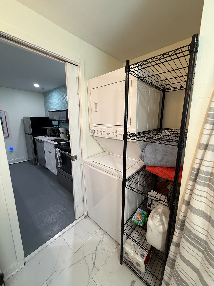 Furnished Finder property 402953_1 photo 11