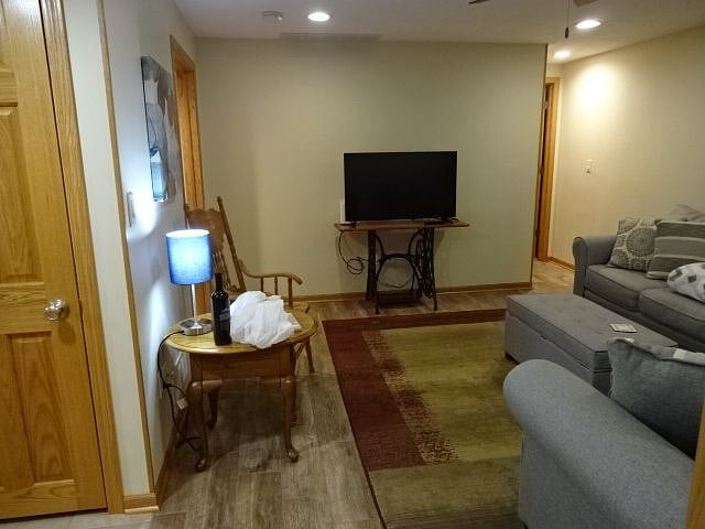 Furnished Finder property 403008_1 photo 14