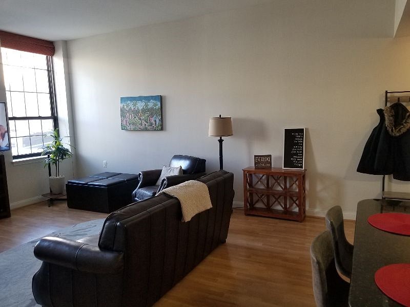 Furnished Finder property 403019_1 photo 4