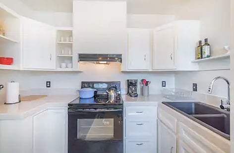 Furnished Finder property 403020_1 photo 6