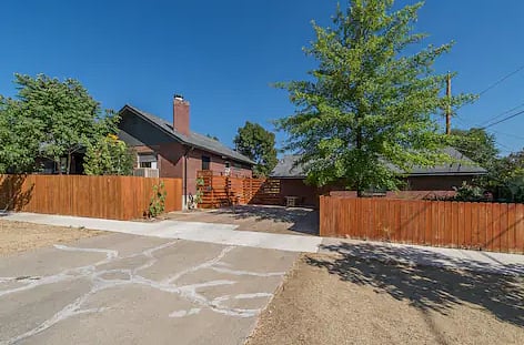Furnished Finder property 403020_1 photo 17