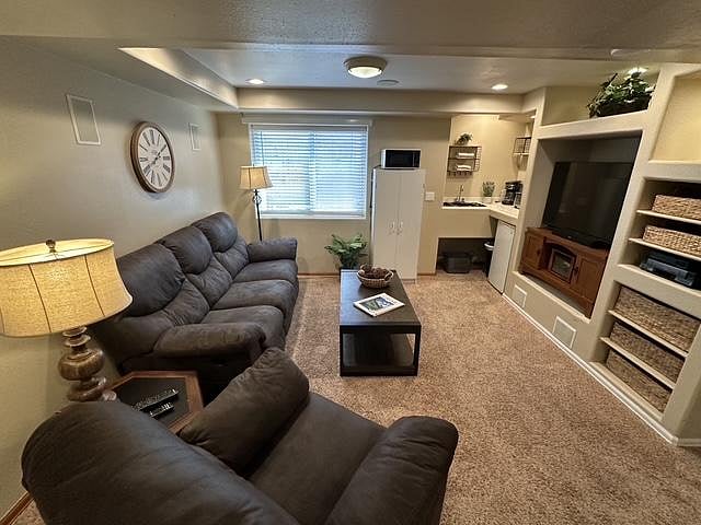 Furnished Finder property 403029_1 photo 8