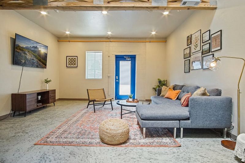 Furnished Finder property 403082_2 photo 4