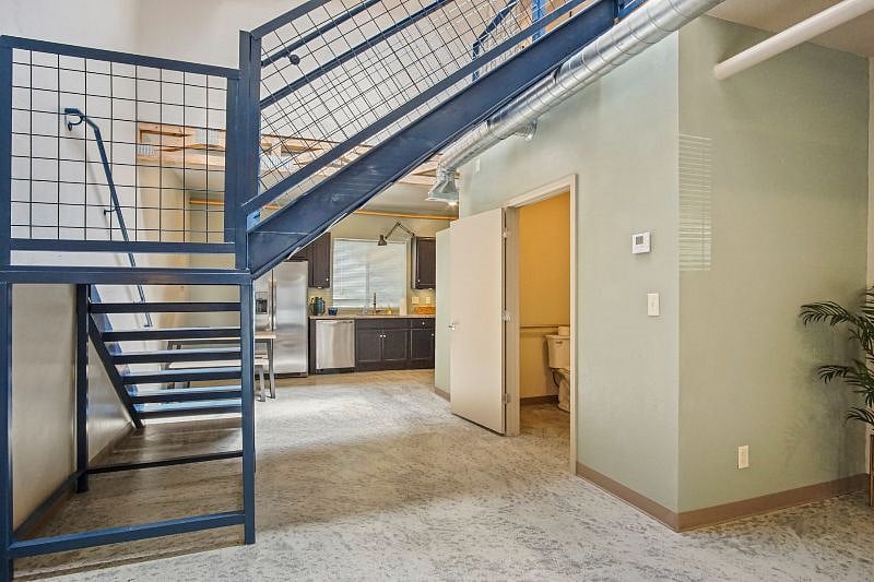 Furnished Finder property 403082_2 photo 8