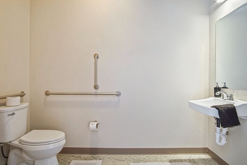 Furnished Finder property 403082_2 photo 9