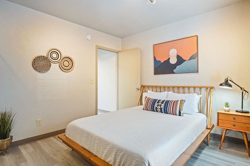 Furnished Finder property 403082_2 photo 16