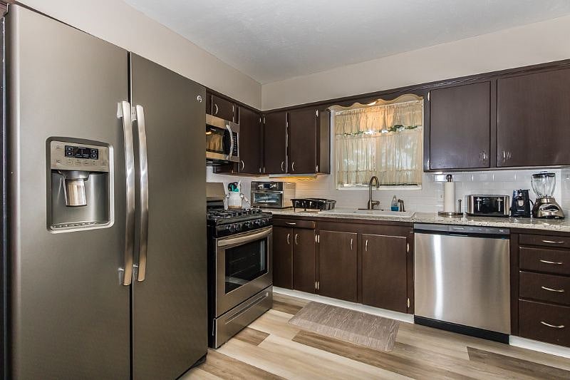 Furnished Finder property 403096_1 photo 50