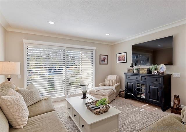 Furnished Finder property 403153_1 photo 7
