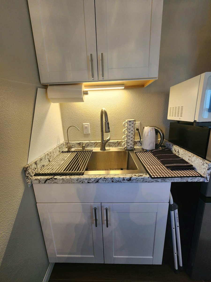 Furnished Finder property 403159_2 photo 4
