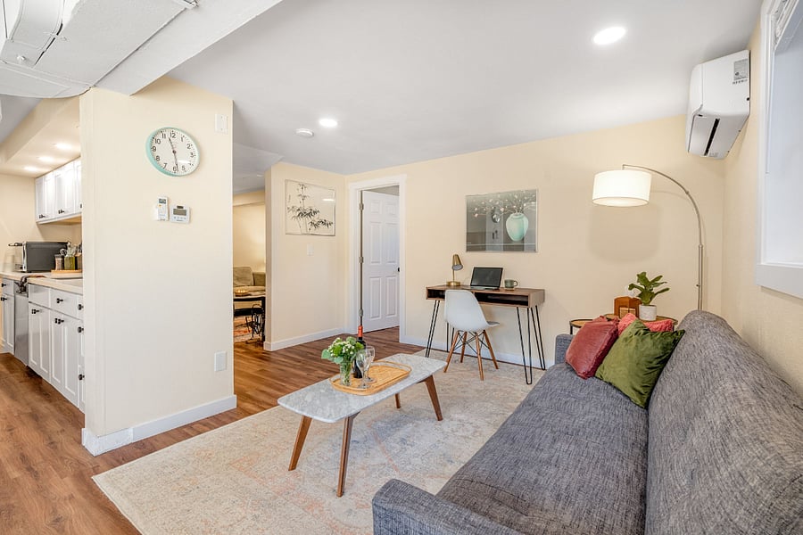Furnished Finder property 403217_3 photo 9