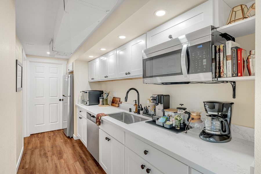Furnished Finder property 403217_3 photo 20