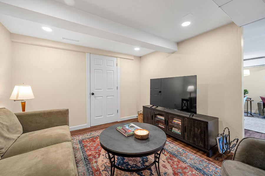 Furnished Finder property 403217_3 photo 34