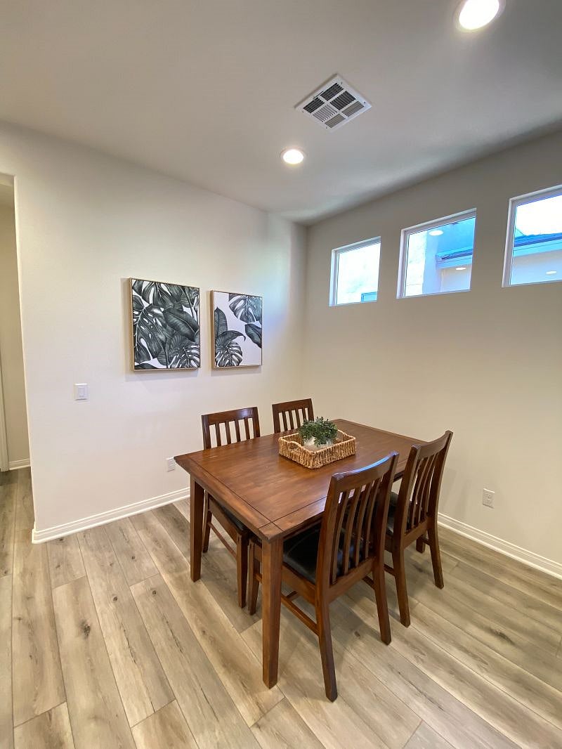 Furnished Finder property 403222_1 photo 8