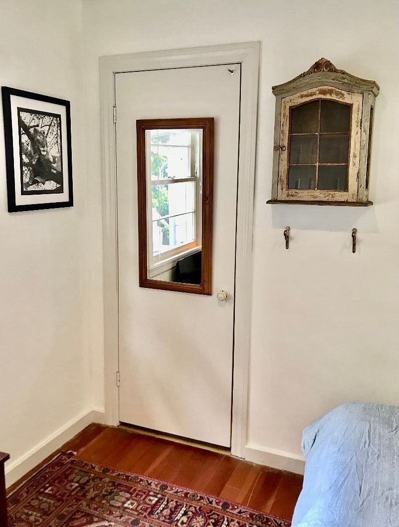 Door to private bathroom