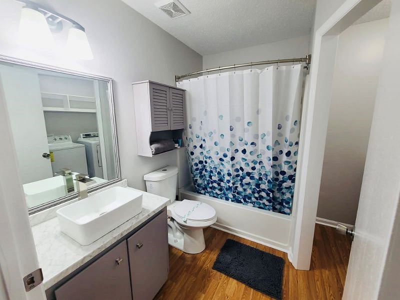 Furnished Finder property 403272_1 photo 12