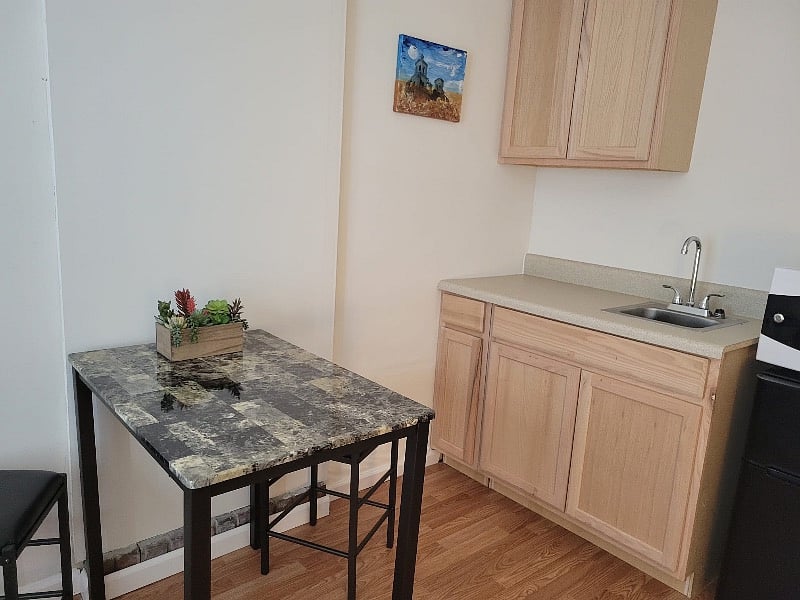 Furnished Finder property 403272_2 photo 6