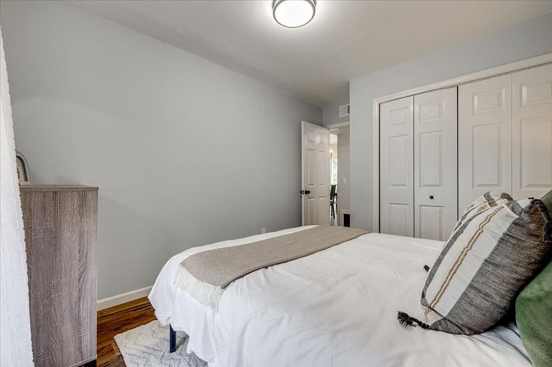 Furnished Finder property 403297_1 photo 22