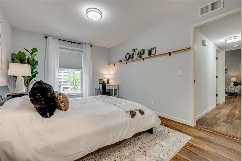 Furnished Finder property 403297_1 photo 15
