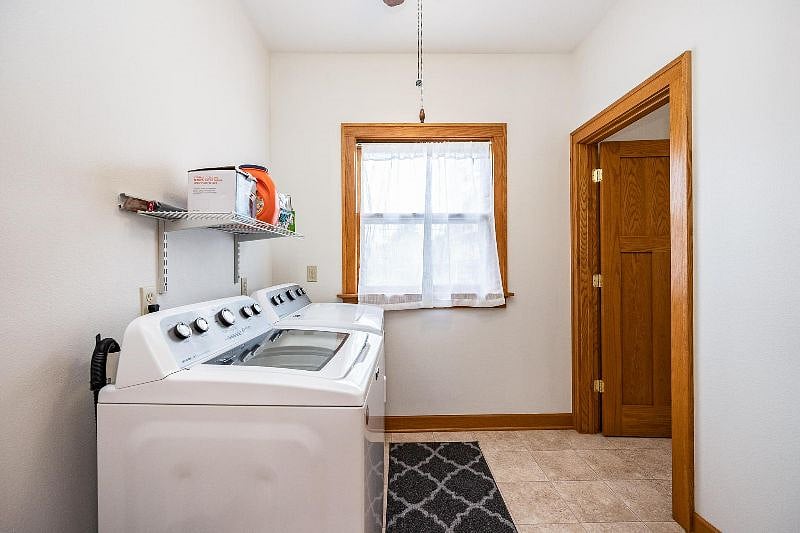 Furnished Finder property 403329_1 photo 19