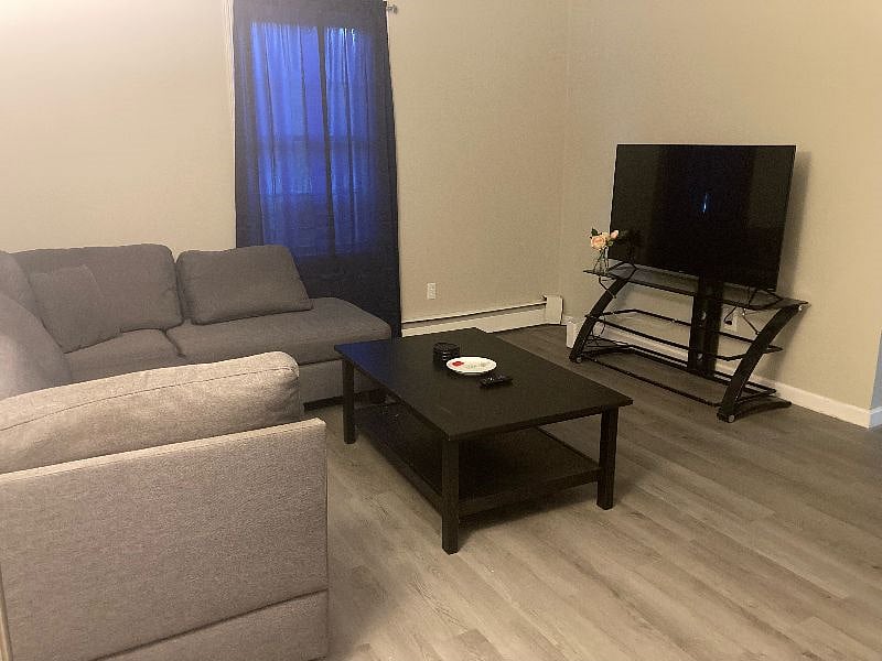 Furnished Finder property 403351_1 photo 3