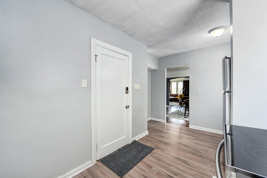 Furnished Finder property 403373_2 photo 10