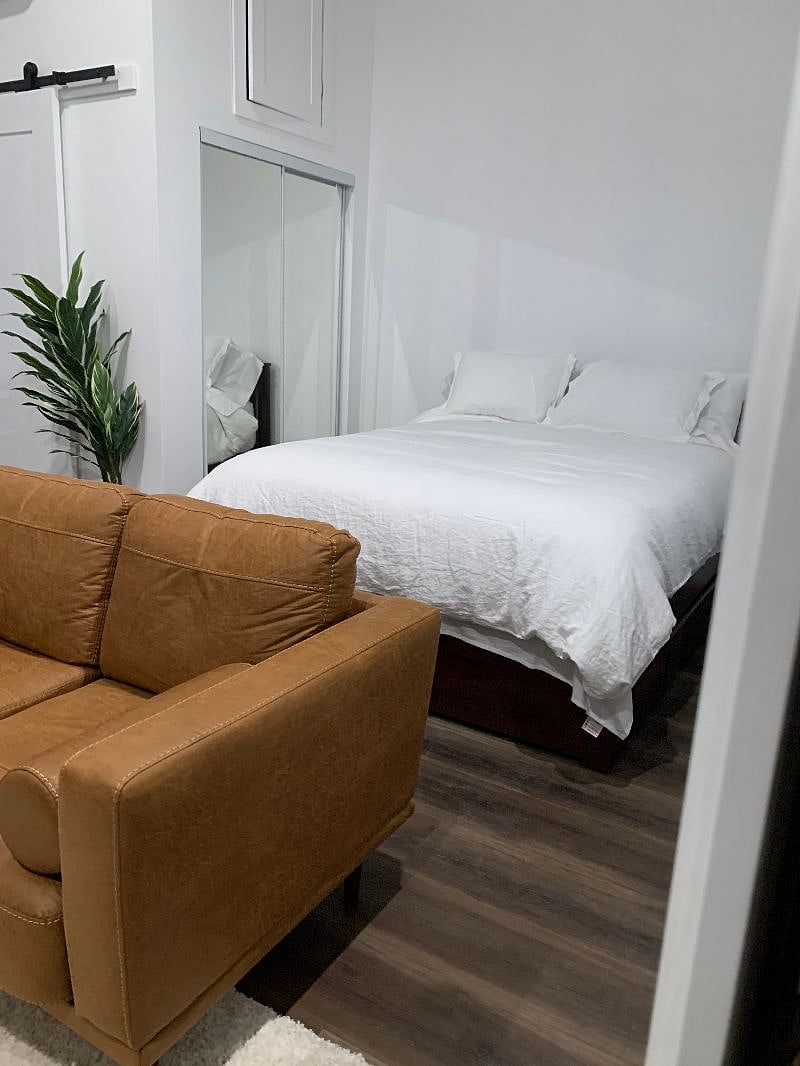 Cozy queen size bed