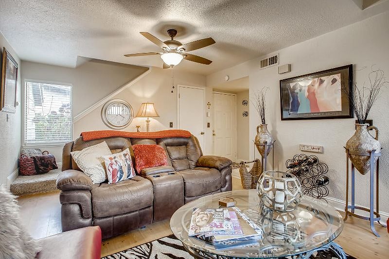 Furnished Finder property 403409_1 photo 3