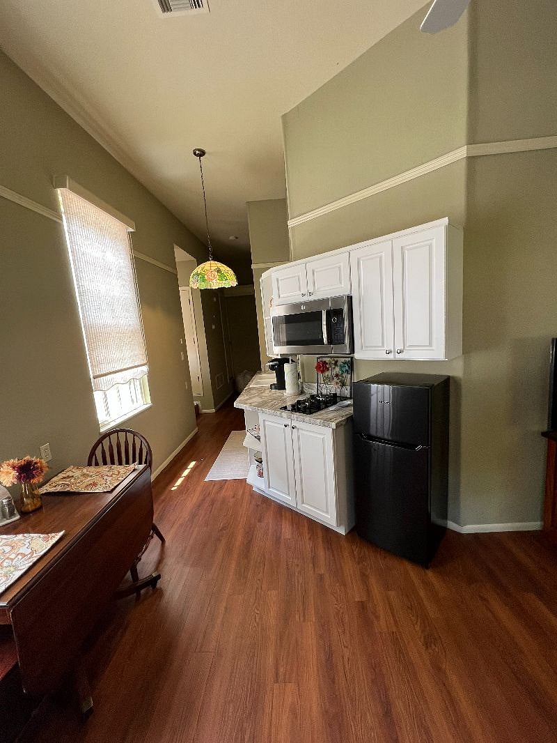 Furnished Finder property 403417_1 photo 10