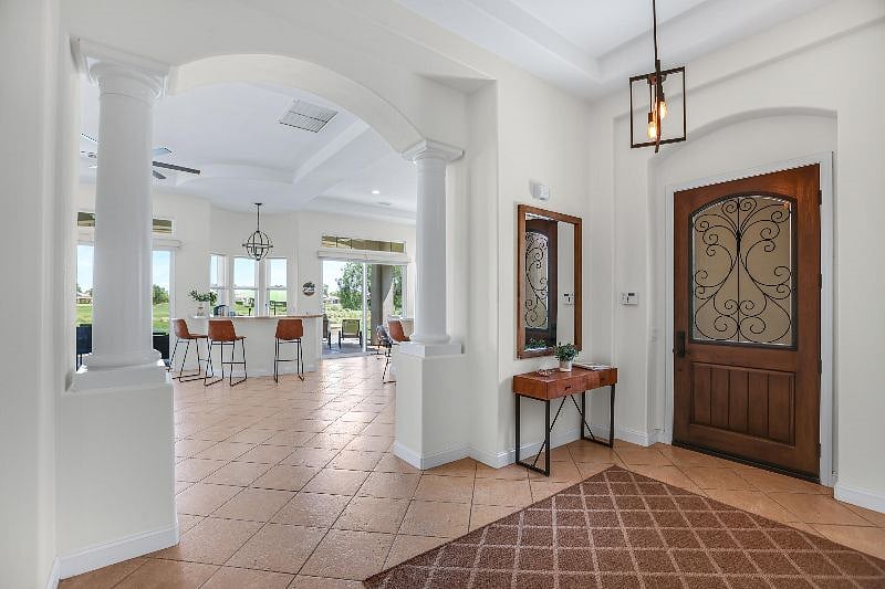 Furnished Finder property 403420_1 photo 3