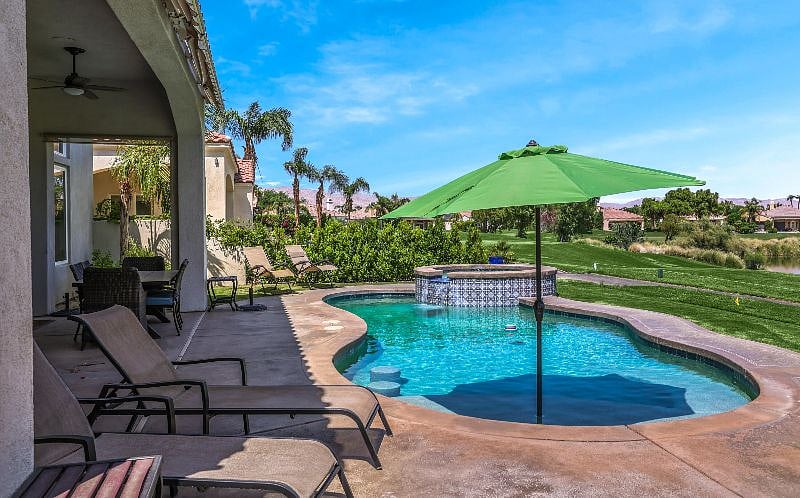 Furnished Finder property 403420_1 photo 15