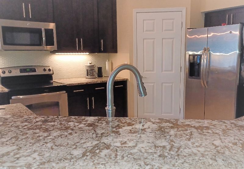 Furnished Finder property 403429_1 photo 4
