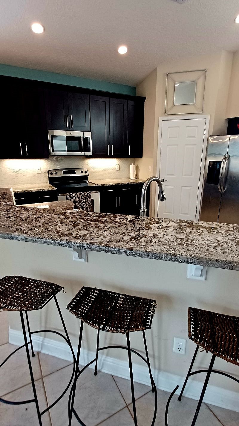 Furnished Finder property 403429_1 photo 5