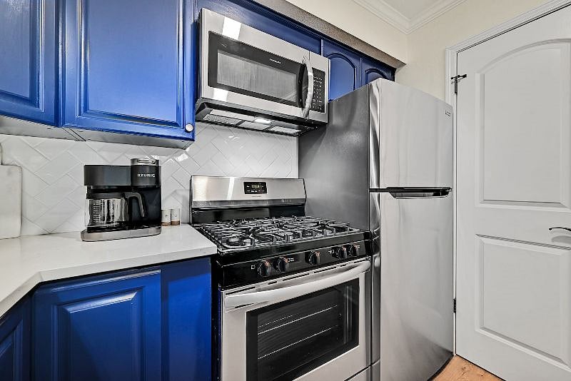 Furnished Finder property 403440_1 photo 10