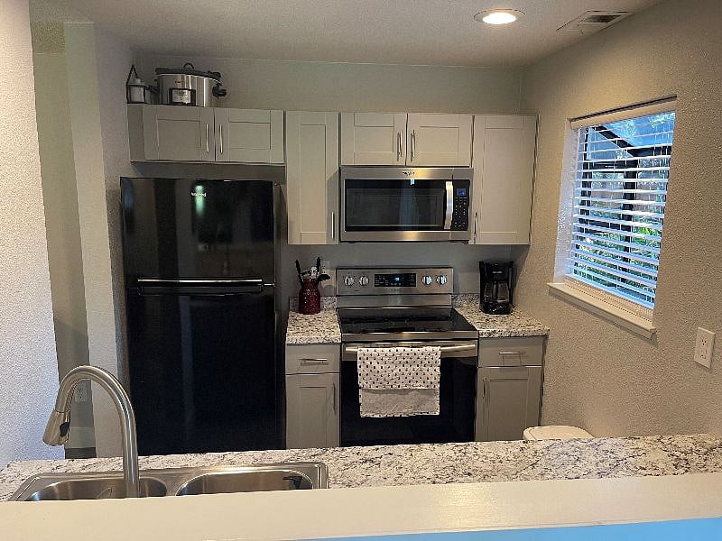 Furnished Finder property 403455_1 photo 4