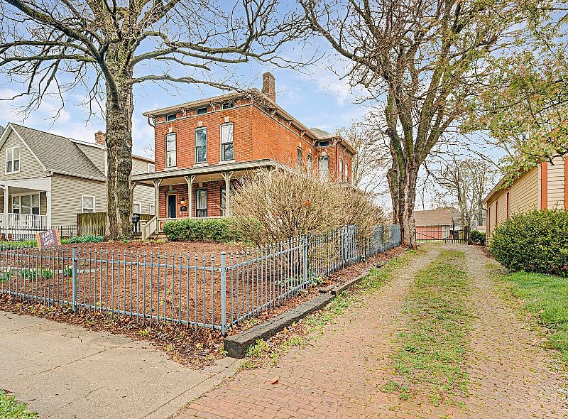 Furnished Finder property 403494_1 photo 24