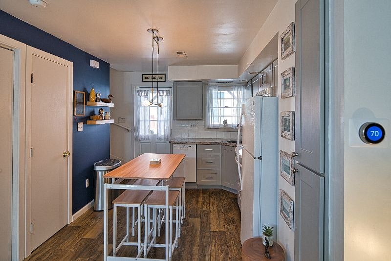 Furnished Finder property 403501_1 photo 9
