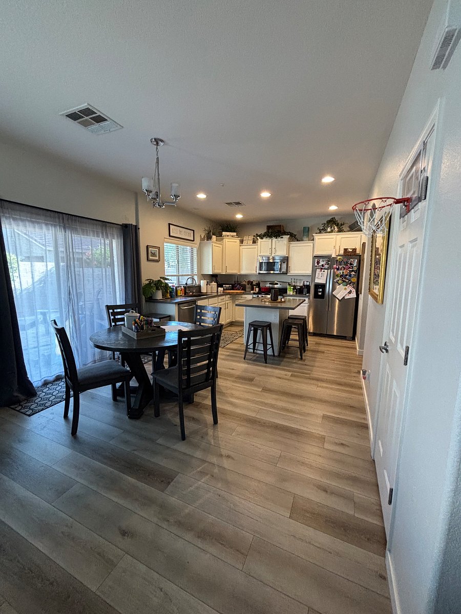 Furnished Finder property 403537_1 photo 17