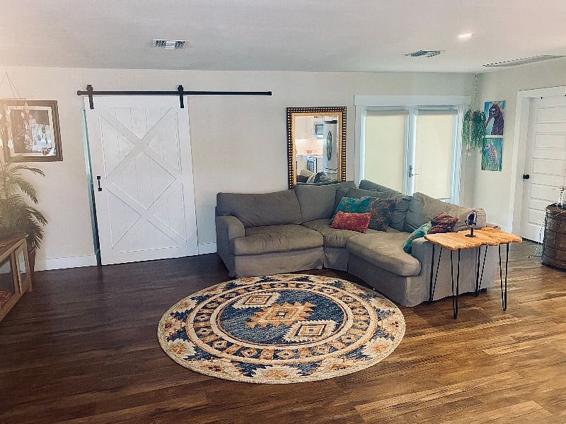 Furnished Finder property 403540_1 photo 4
