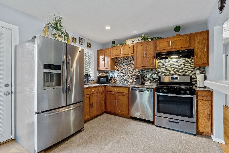 Furnished Finder property 403557_1 photo 11