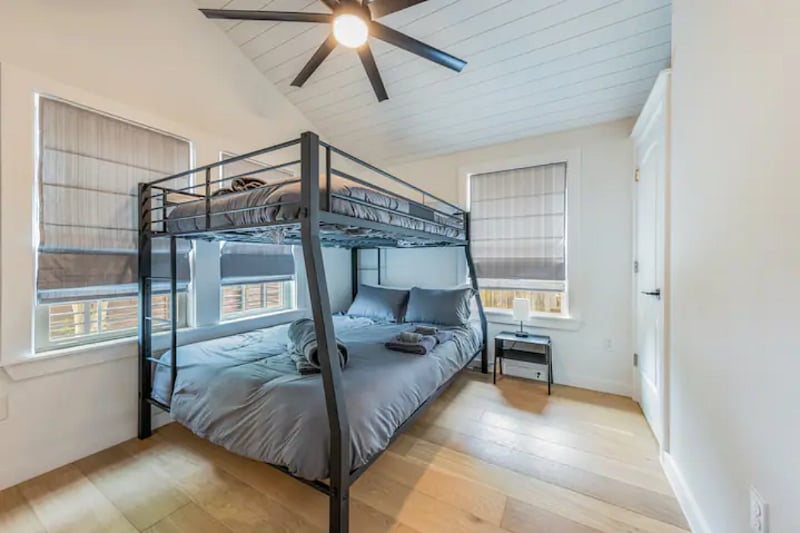 Furnished Finder property 403567_1 photo 21