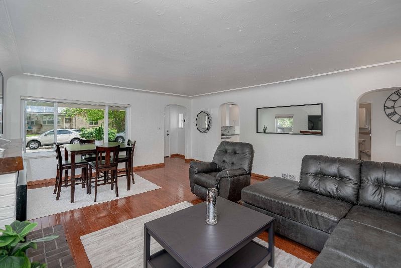Furnished Finder property 403591_1 photo 6
