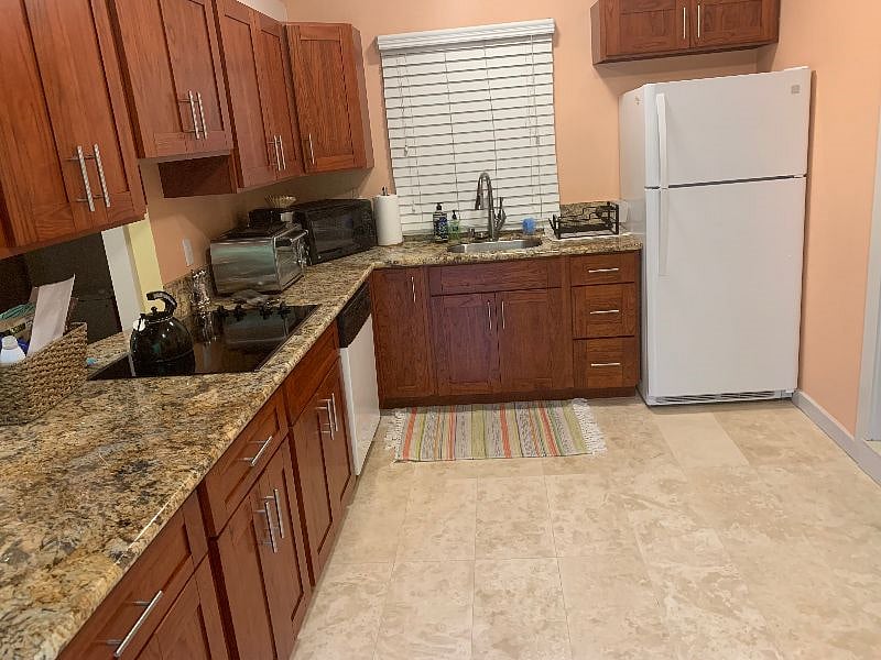 Furnished Finder property 403605_1 photo 3