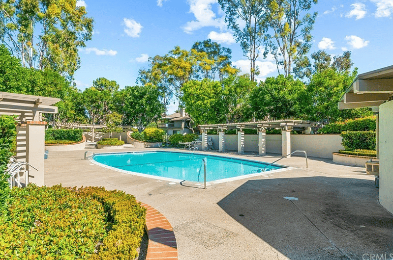 Furnished Finder property 403668_1 photo 4
