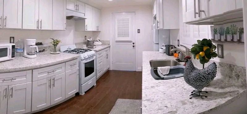 Furnished Finder property 403725_1 photo 28