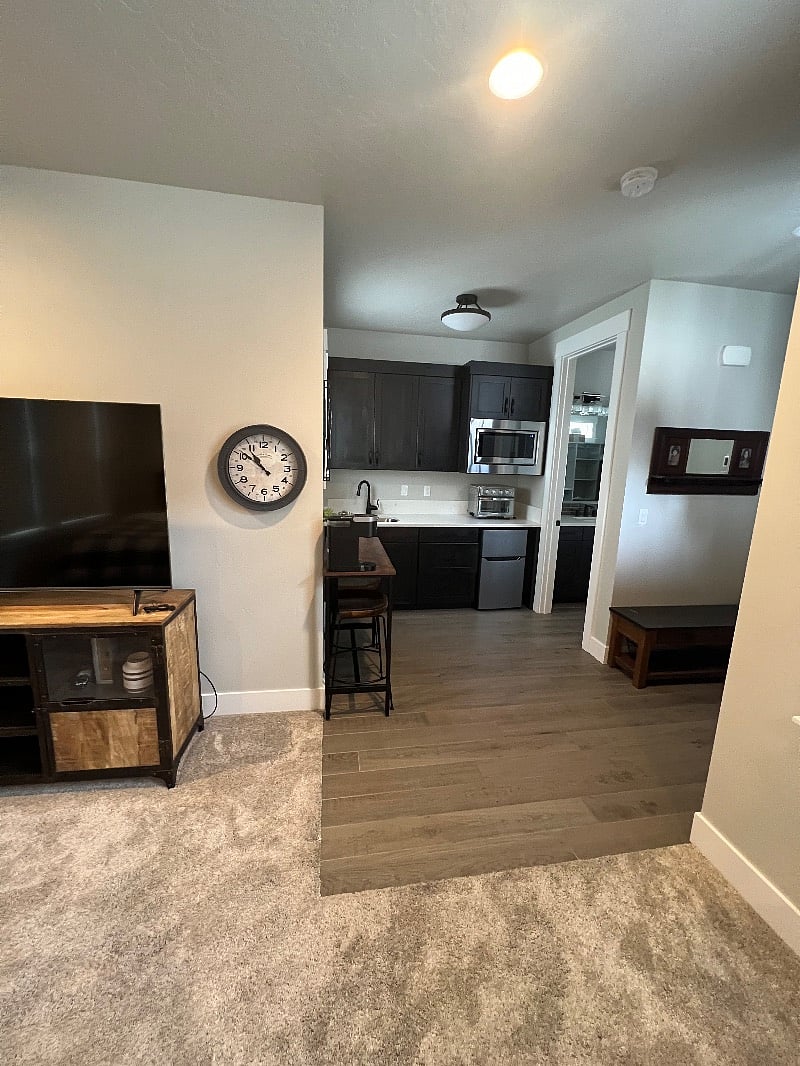 Furnished Finder property 403730_1 photo 15